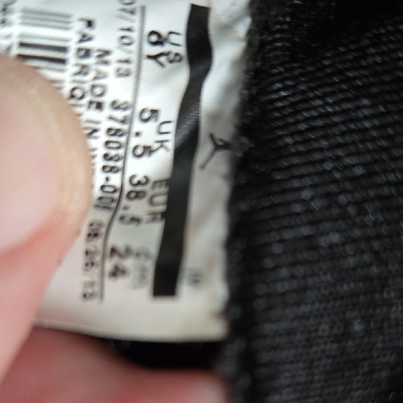 Size 6Y Black and Gold Jordon 11 Retro Gamma Blue High-Top Sneakers - Picture 7 of 11